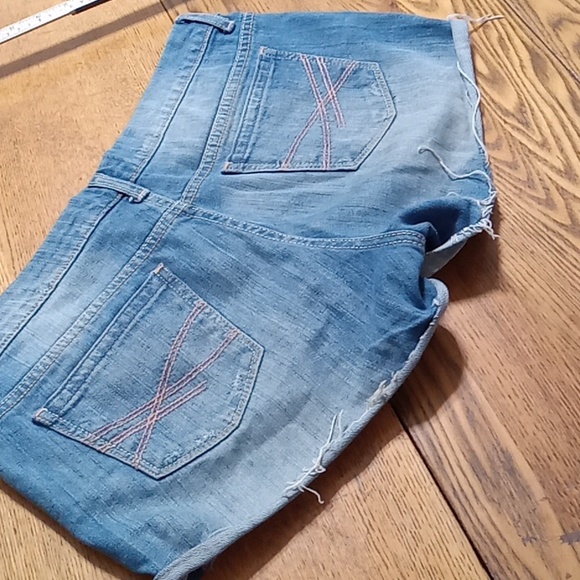 Aeropostale Jean Shorts WOMENS 9 / 10 DENIM FADED BLUE Summer Spring Pool Used - Picture 7 of 7